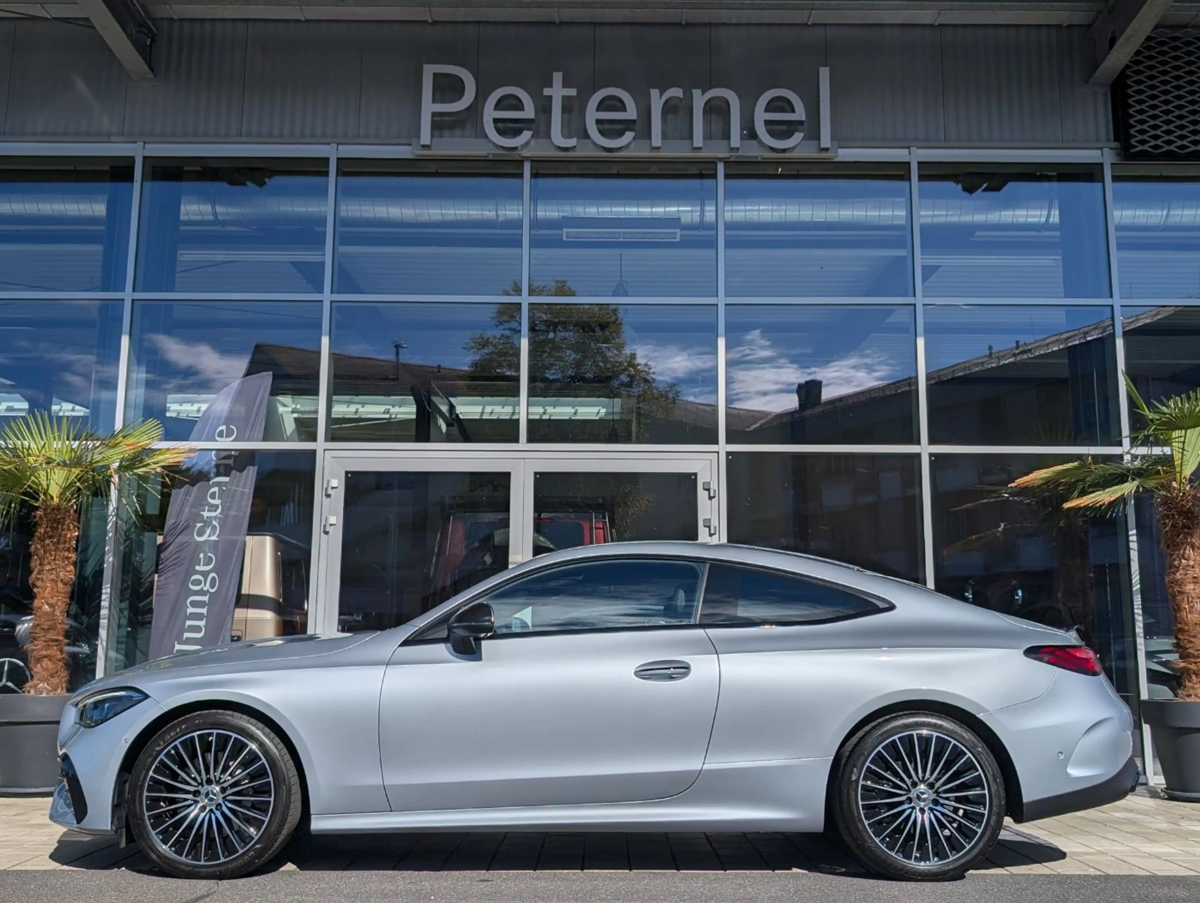 Mercedes-Benz CLE 300 4MATIC Coupé AMG Line — photo 3