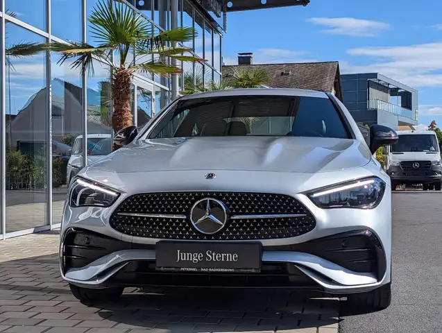 Mercedes-Benz CLE view 8