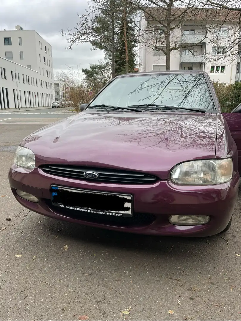 Ford Escort Pacific Фіолетовий - 1