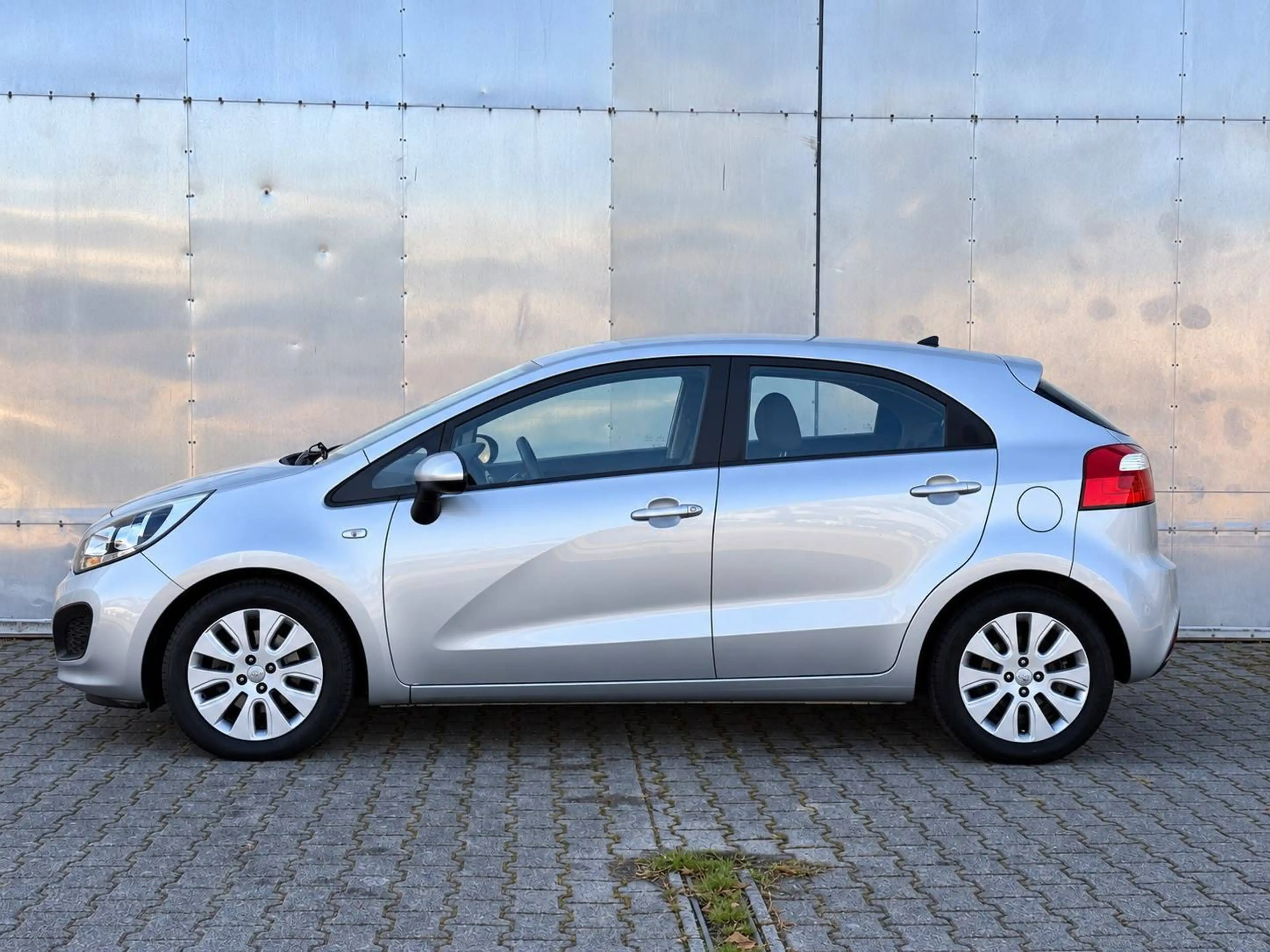Kia Rio Edition 7 *2.Hand*TÜV NEU*KLIMA* — photo 2