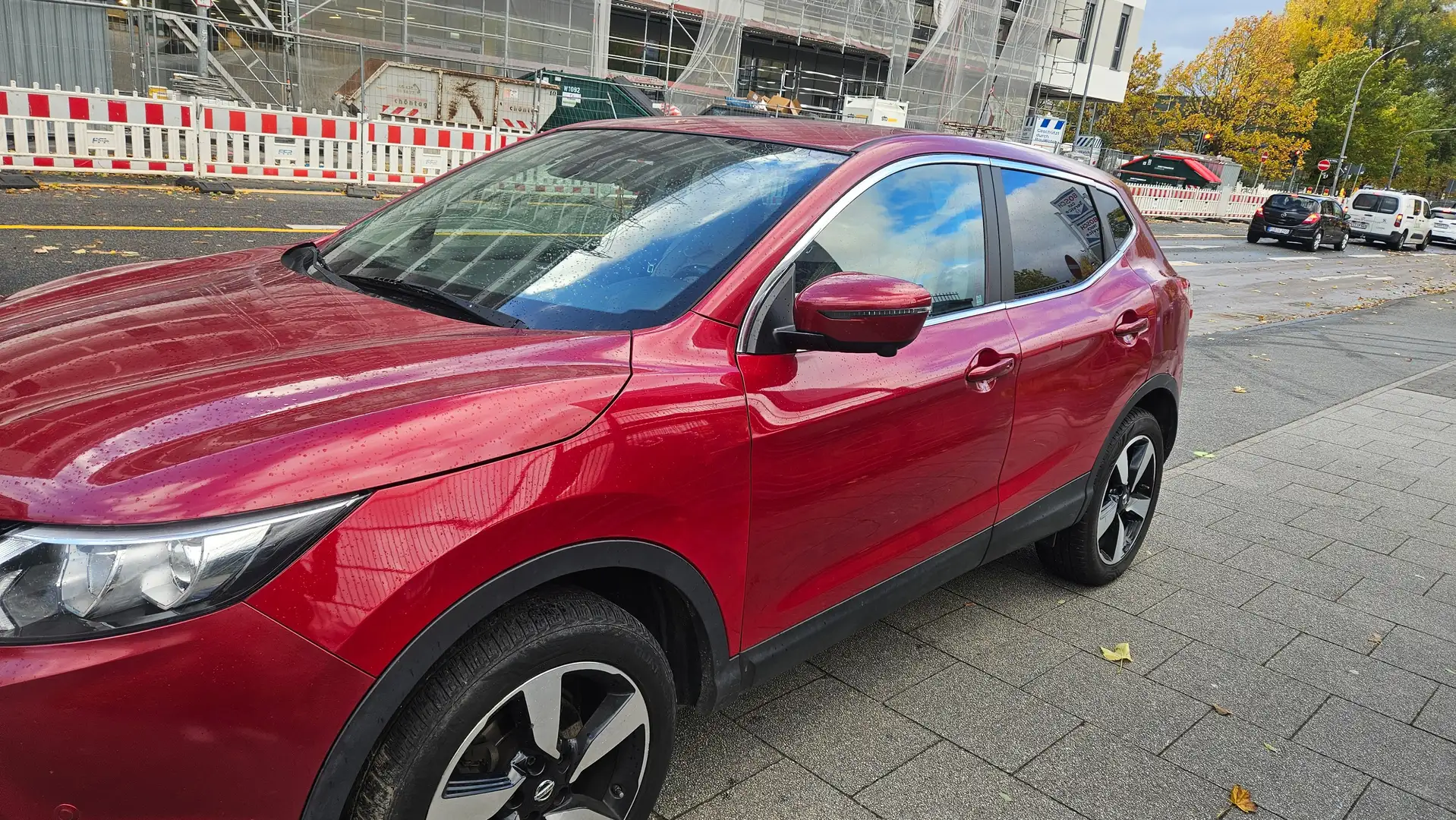 Nissan Qashqai Qashqai 1.2 DIG-T ACENTA Rot - 2