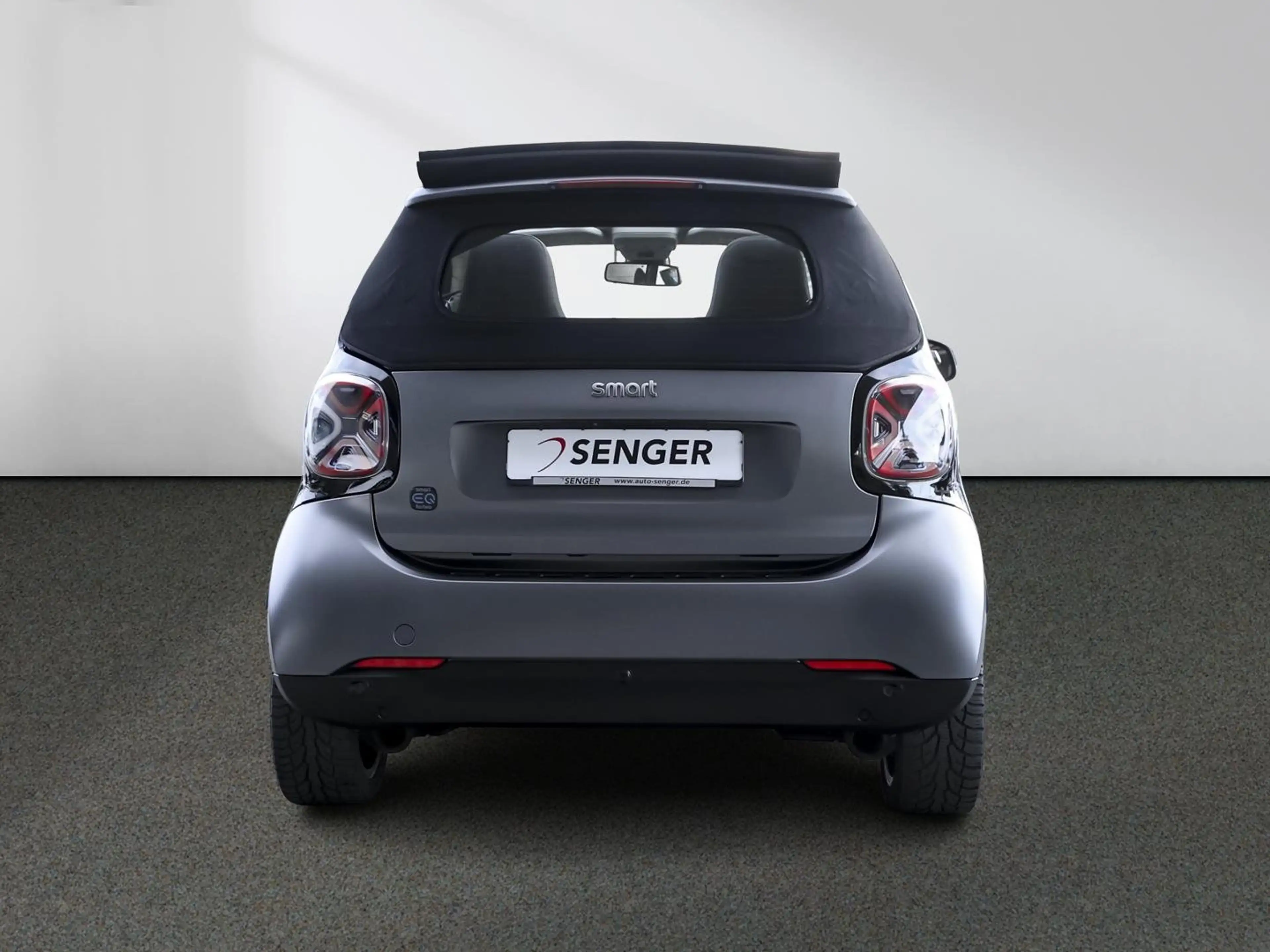 smart forTwo EQ ForTwo Cabrio Pulse Exclusive Plus 22kW Matt — photo 5