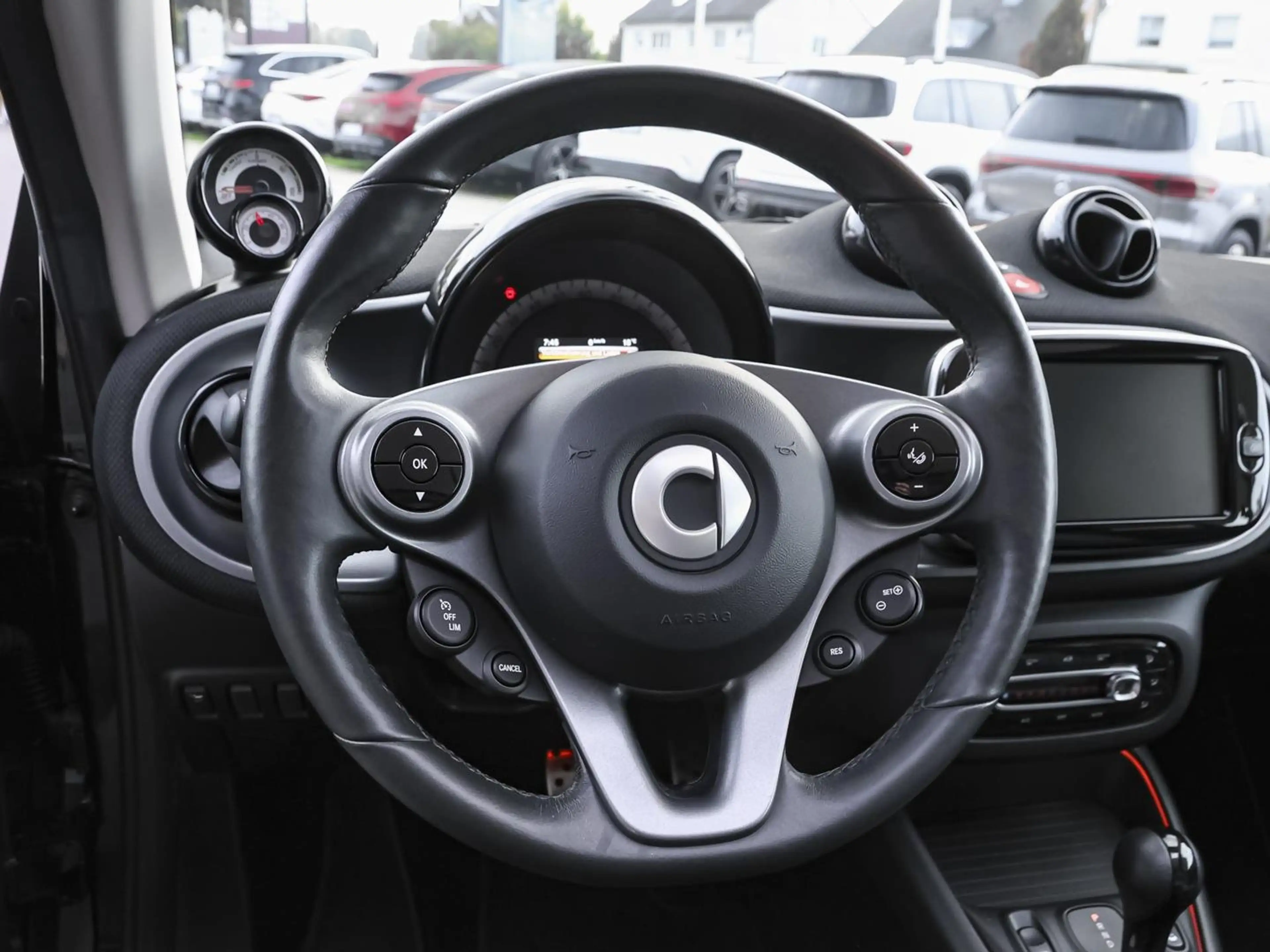 smart forTwo EQ ForTwo Cabrio Pulse Exclusive Plus 22kW Matt — photo 14