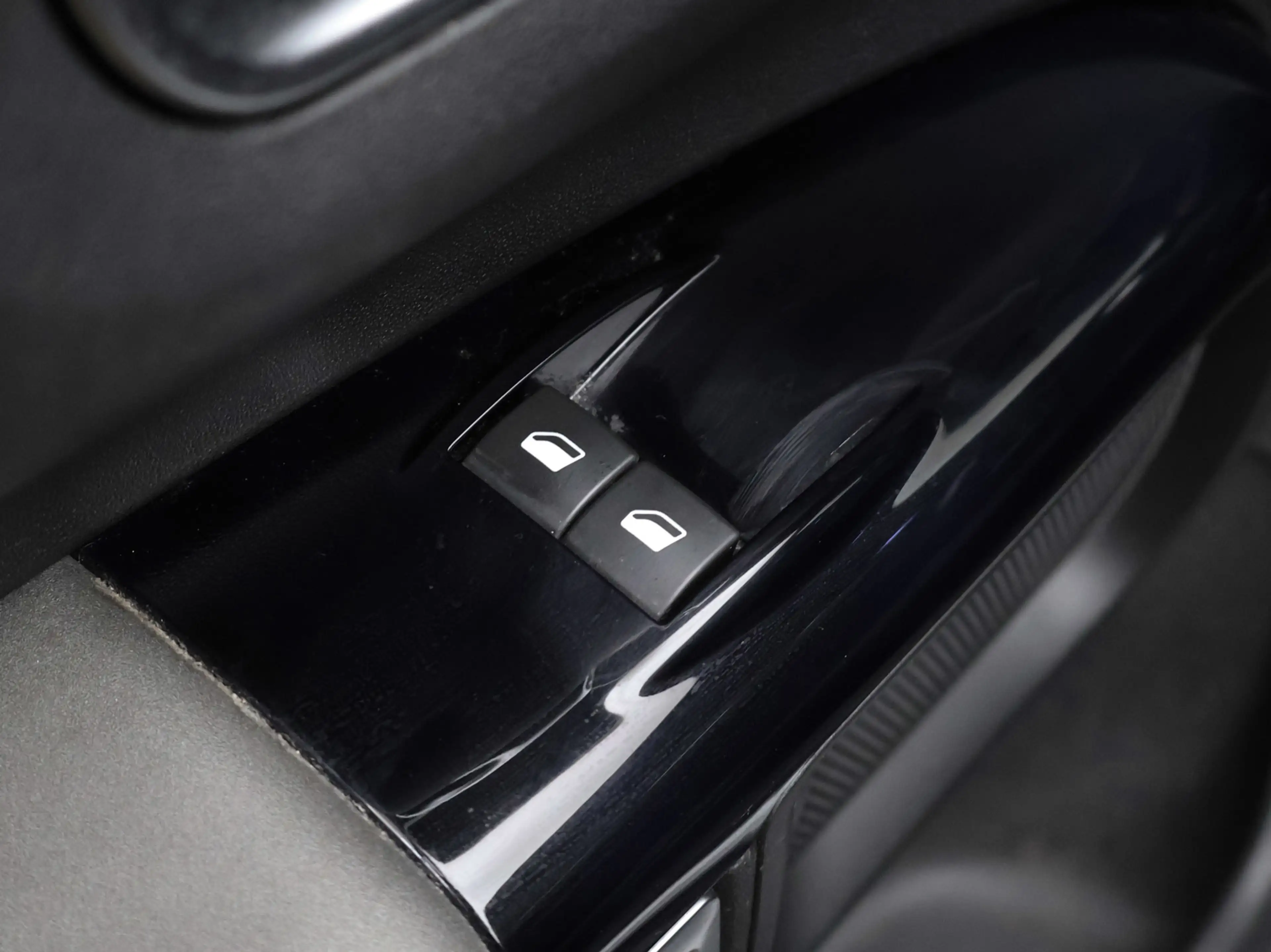 Citroen C4 Cactus 1.2 PureTech Shine (PANORAMADAK,APPLE CARPLAY,STOE — photo 21