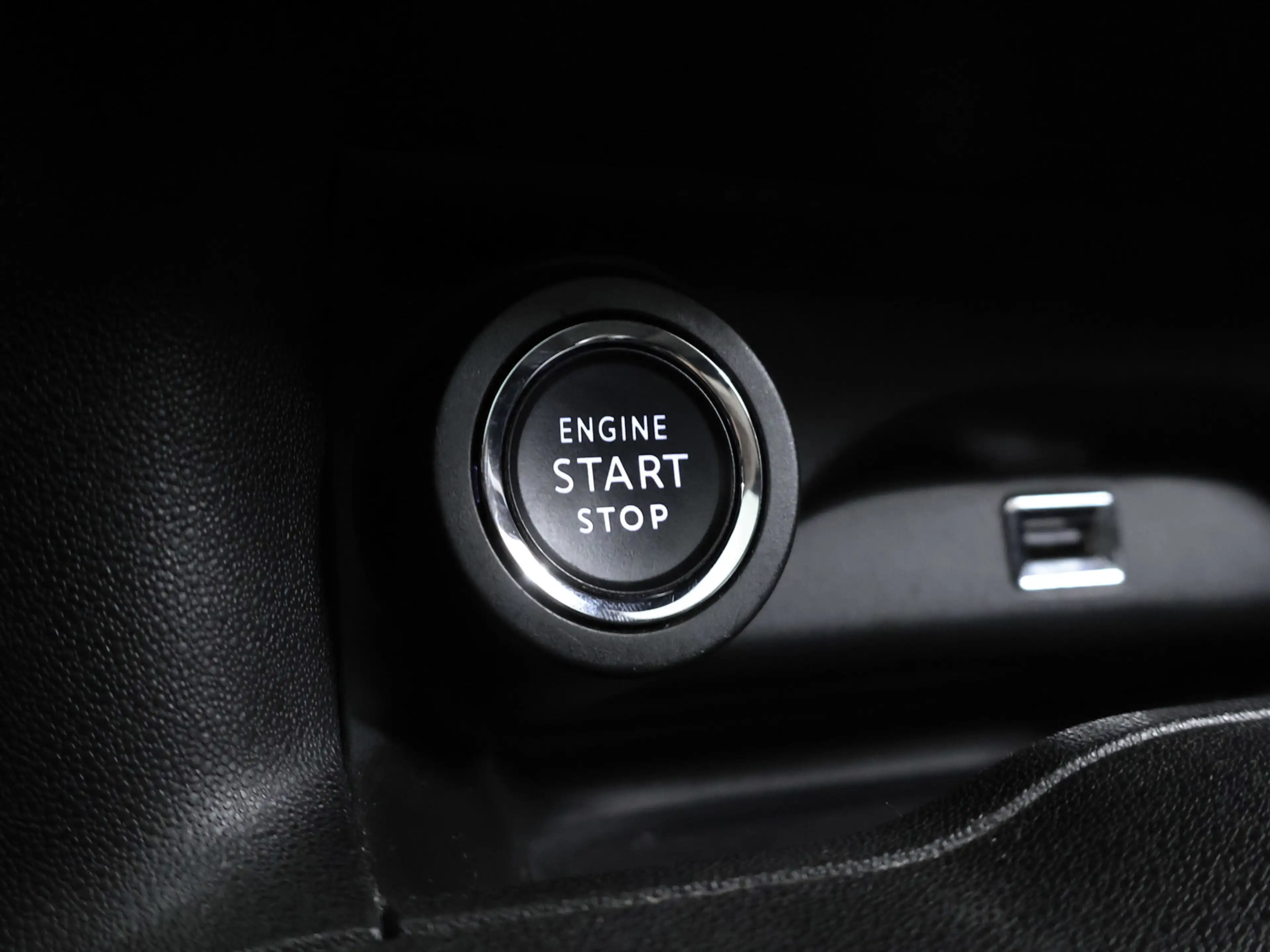 Citroen C4 Cactus 1.2 PureTech Shine (PANORAMADAK,APPLE CARPLAY,STOE — photo 17