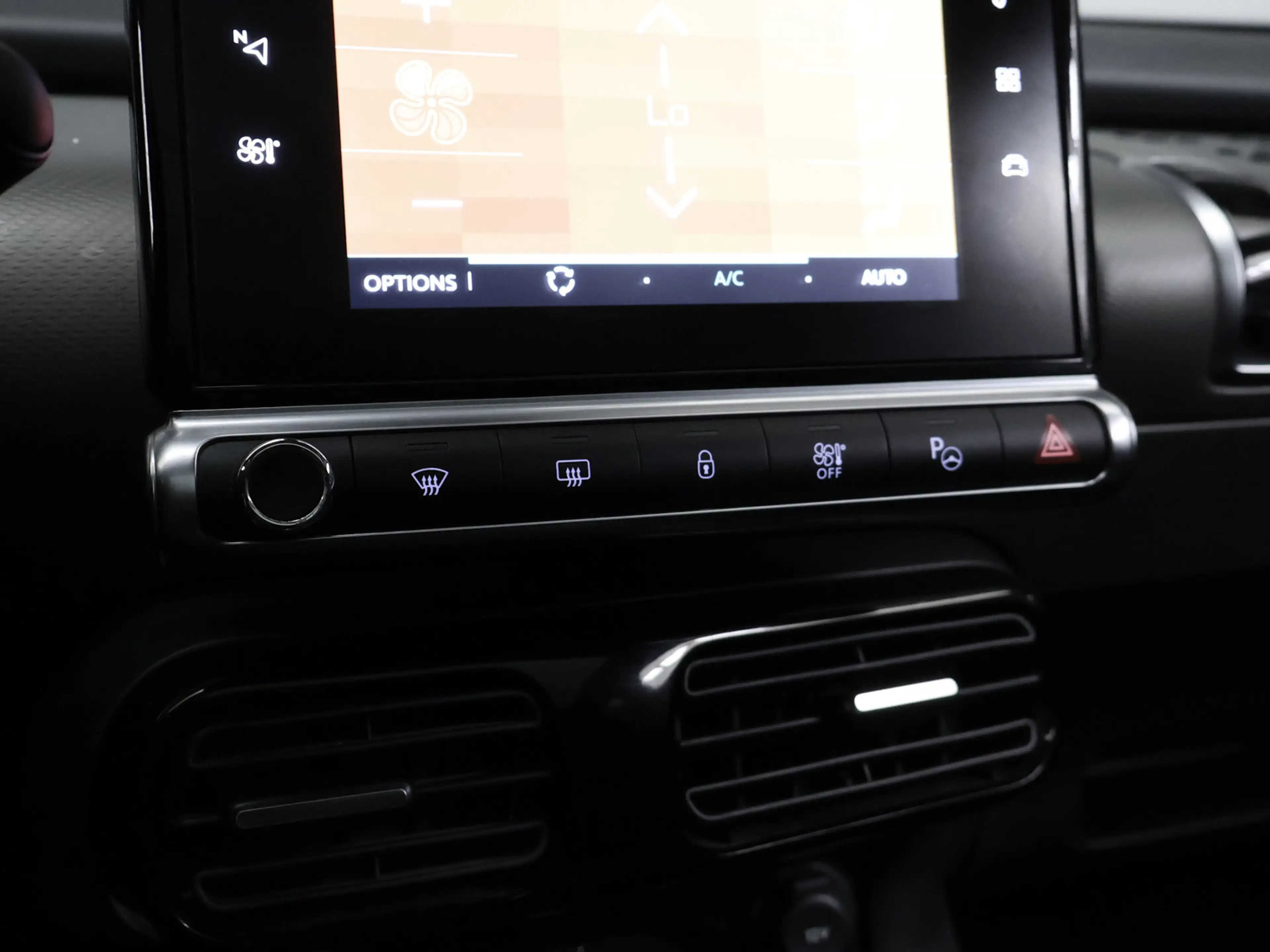 Citroen C4 Cactus 1.2 PureTech Shine (PANORAMADAK,APPLE CARPLAY,STOE — photo 16