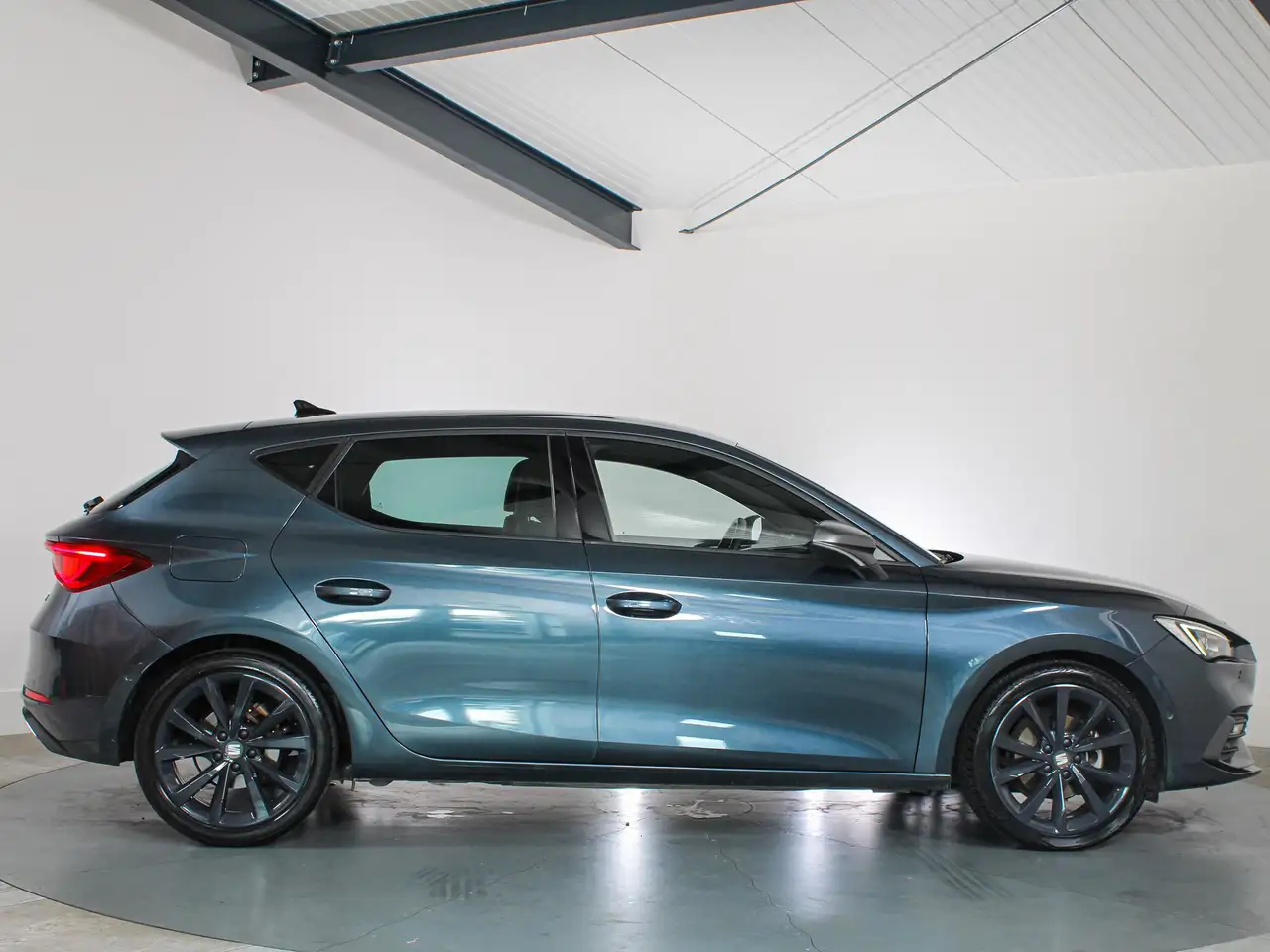 SEAT Leon 1.5 eTSI FR-Line Business Intense ACC, Camera, Led, миниатюра 23
