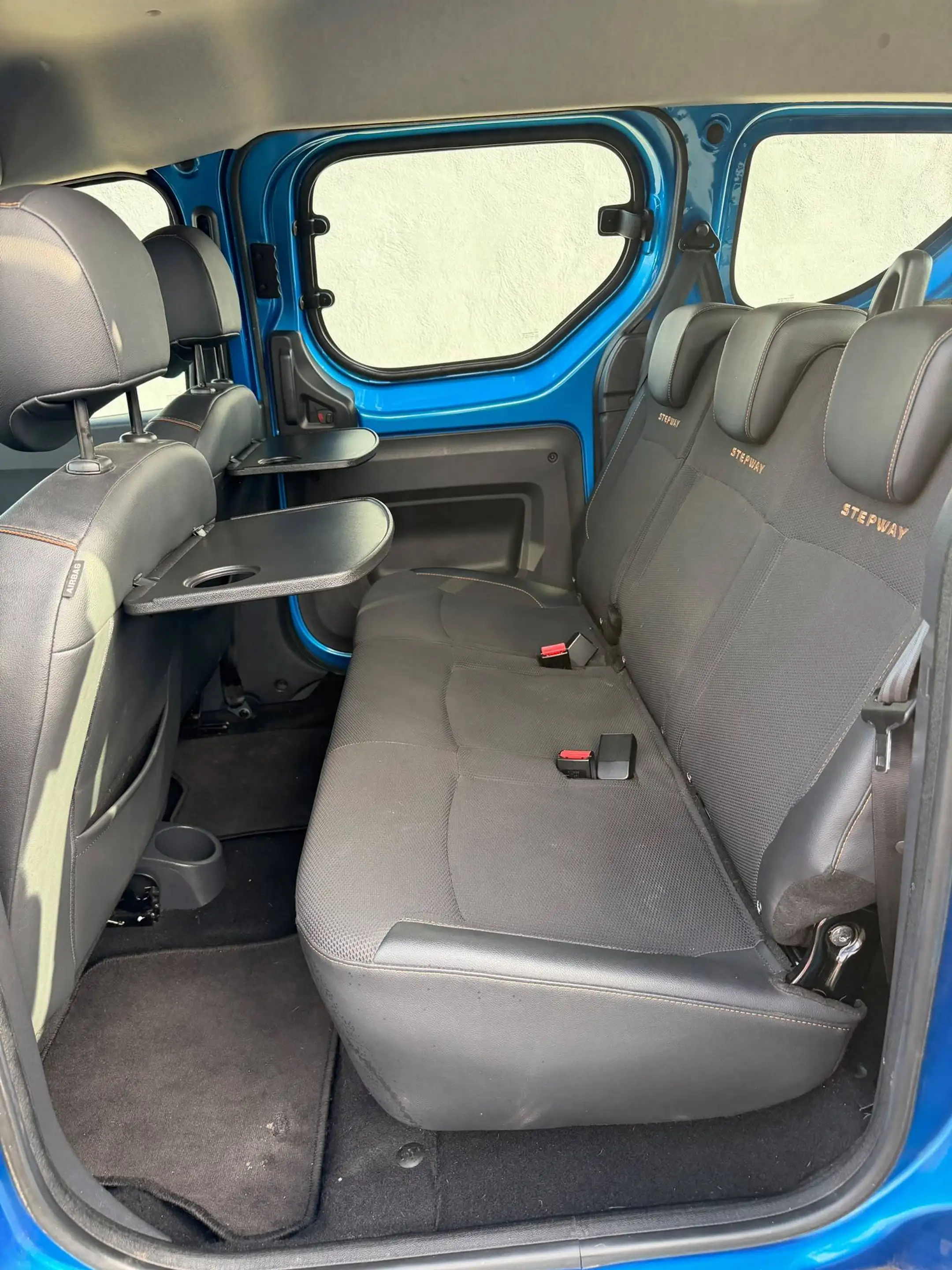 Dacia Dokker Stepway Celebration*Navi*Klima*Schiebetüren*Tempo* — photo 11