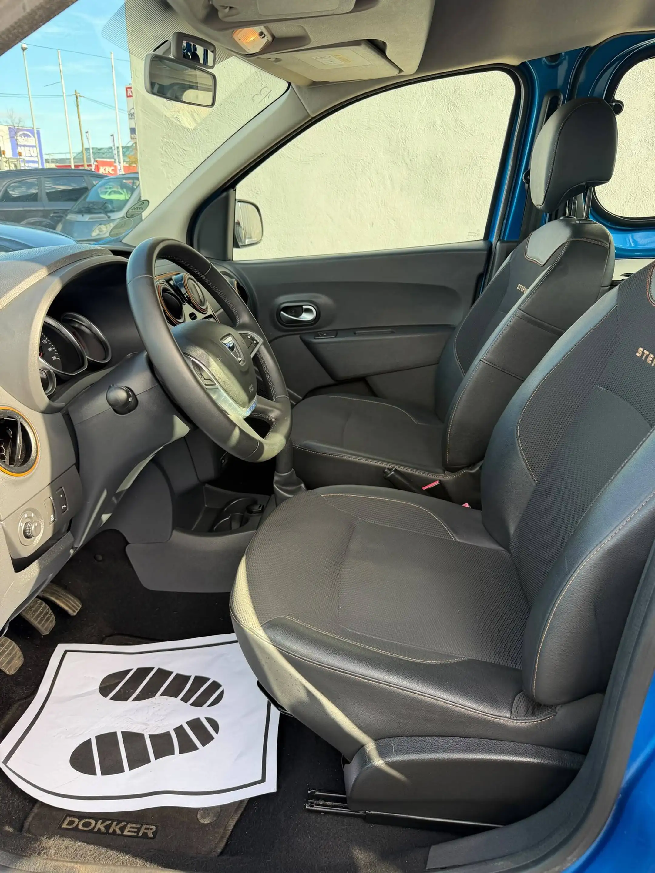 Dacia Dokker Stepway Celebration*Navi*Klima*Schiebetüren*Tempo* — photo 9