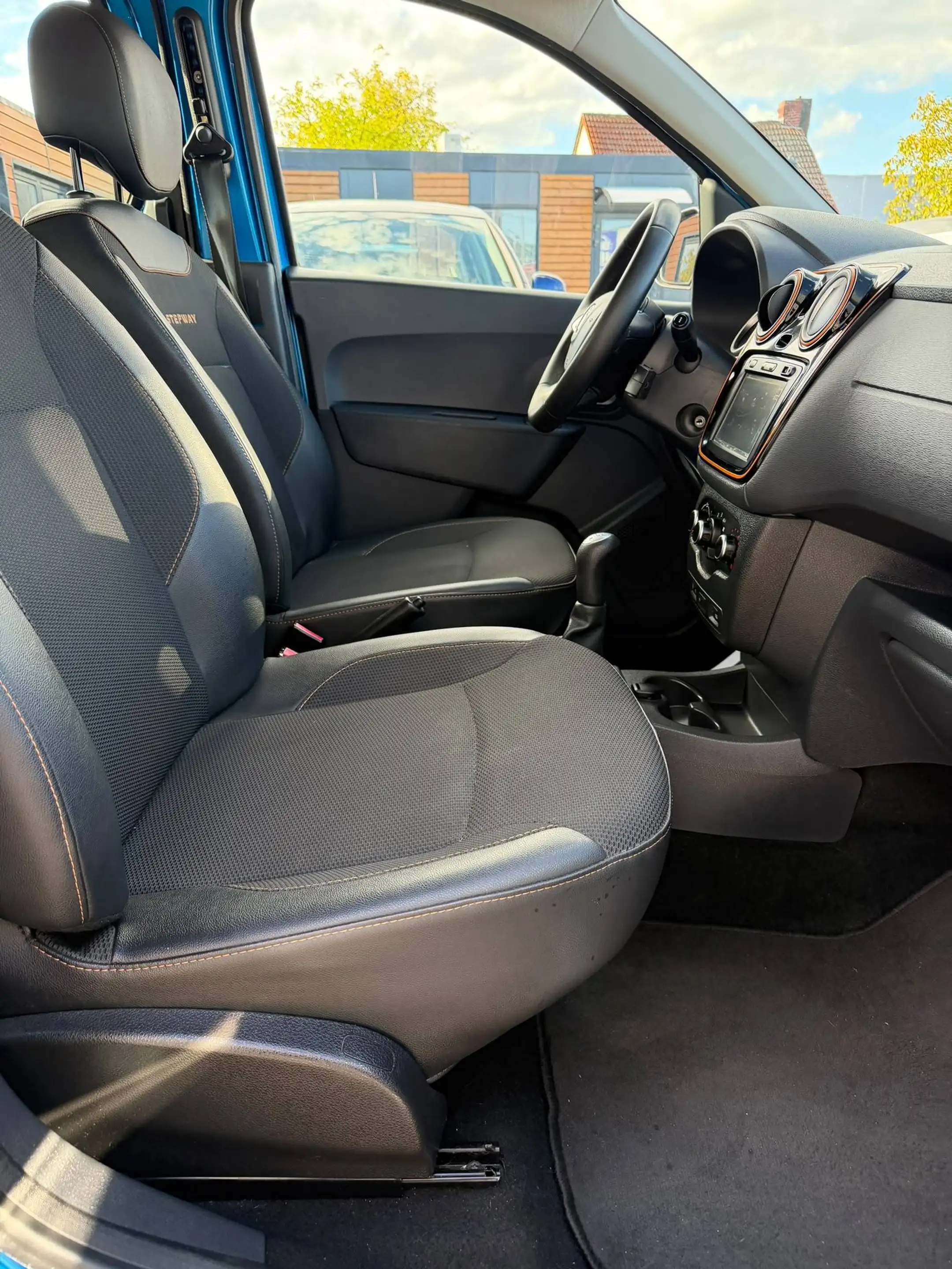 Dacia Dokker Stepway Celebration*Navi*Klima*Schiebetüren*Tempo* — photo 10