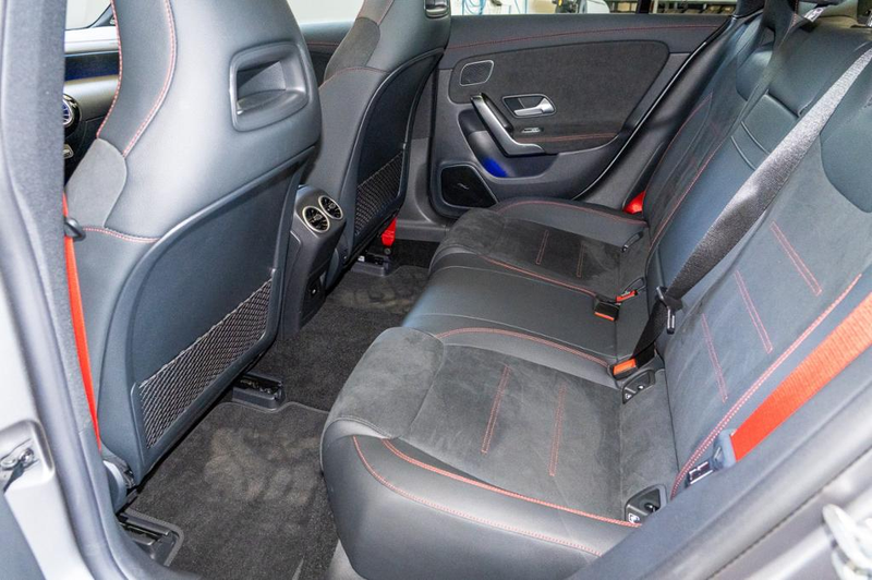 Mercedes-Benz CLA 45 AMG AMG CLA 45 S 4M *Night II Pano GRAU MATT Perf P+ — photo 11