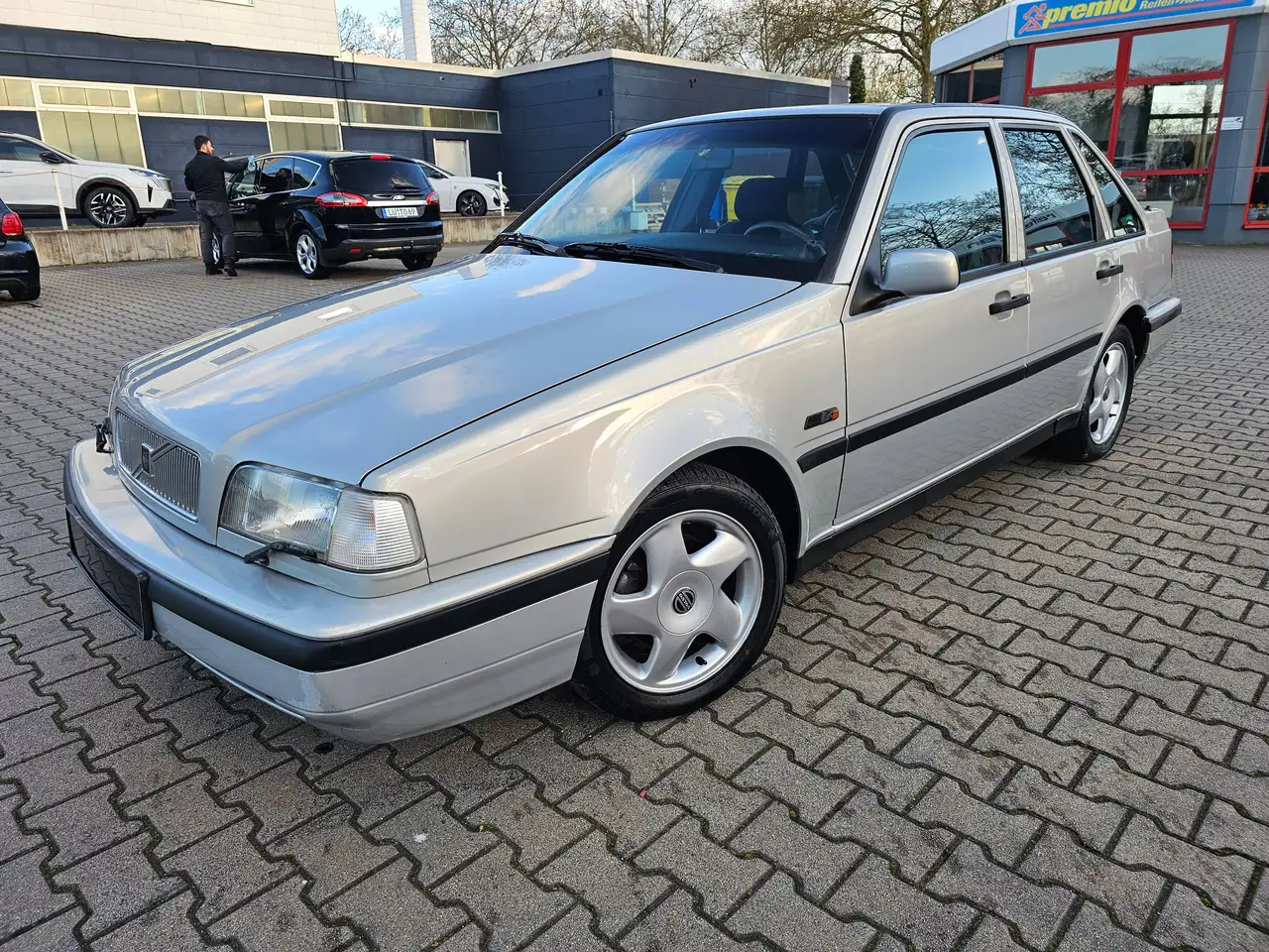 Volvo 440 1.8i Ambiente,2.Hand,Klima,Alu,ZV,el.Fenster,Tüv 04/2028 Old Timer, foto 2