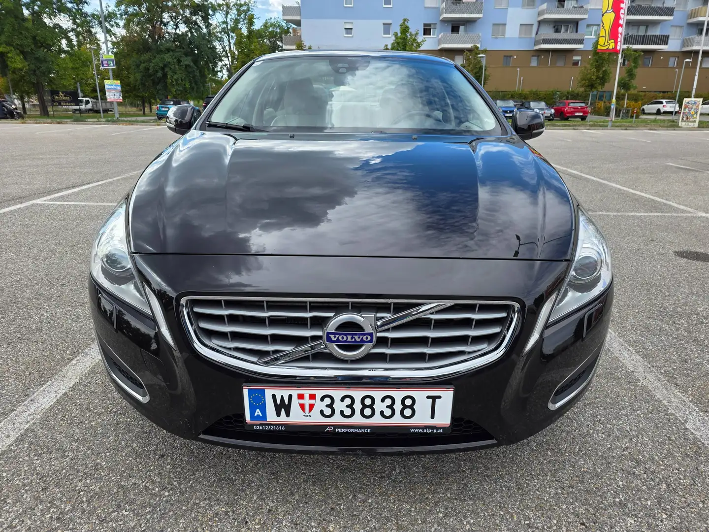 Volvo S60 S60 T5 Kinetic Powershift Kinetic Schwarz - 2