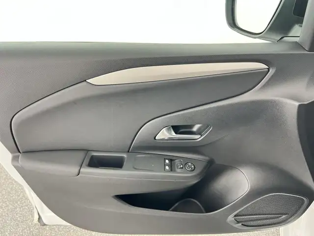 Opel Corsa view 11