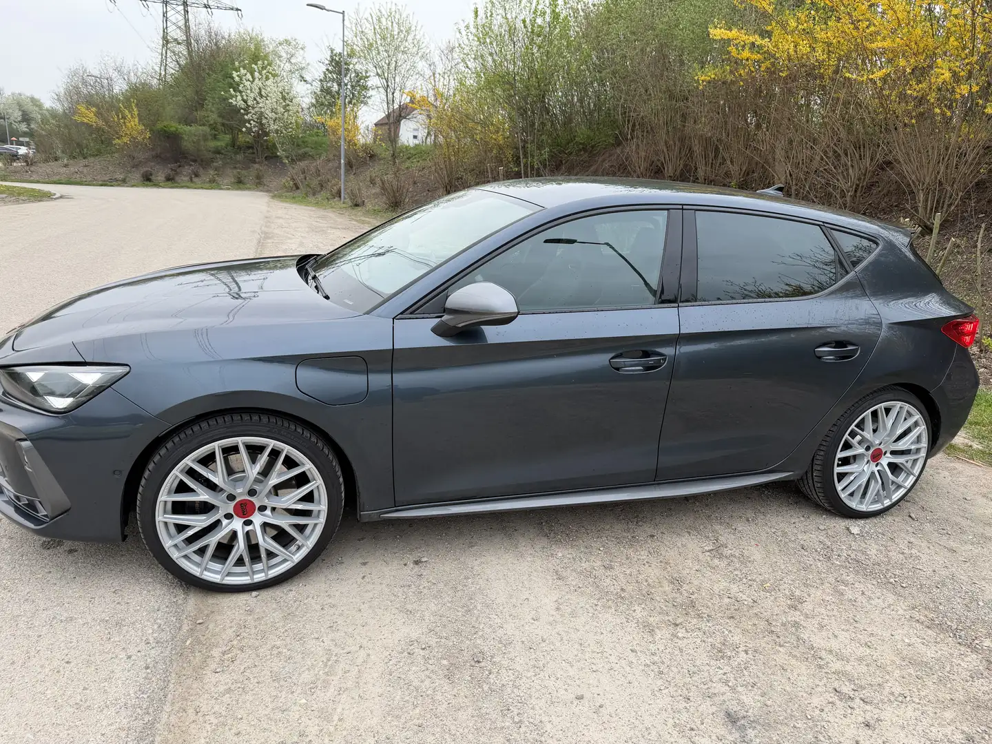 CUPRA Leon VZ Extreme 1,5 TSI eHybrid 272 DSG Grau - 2