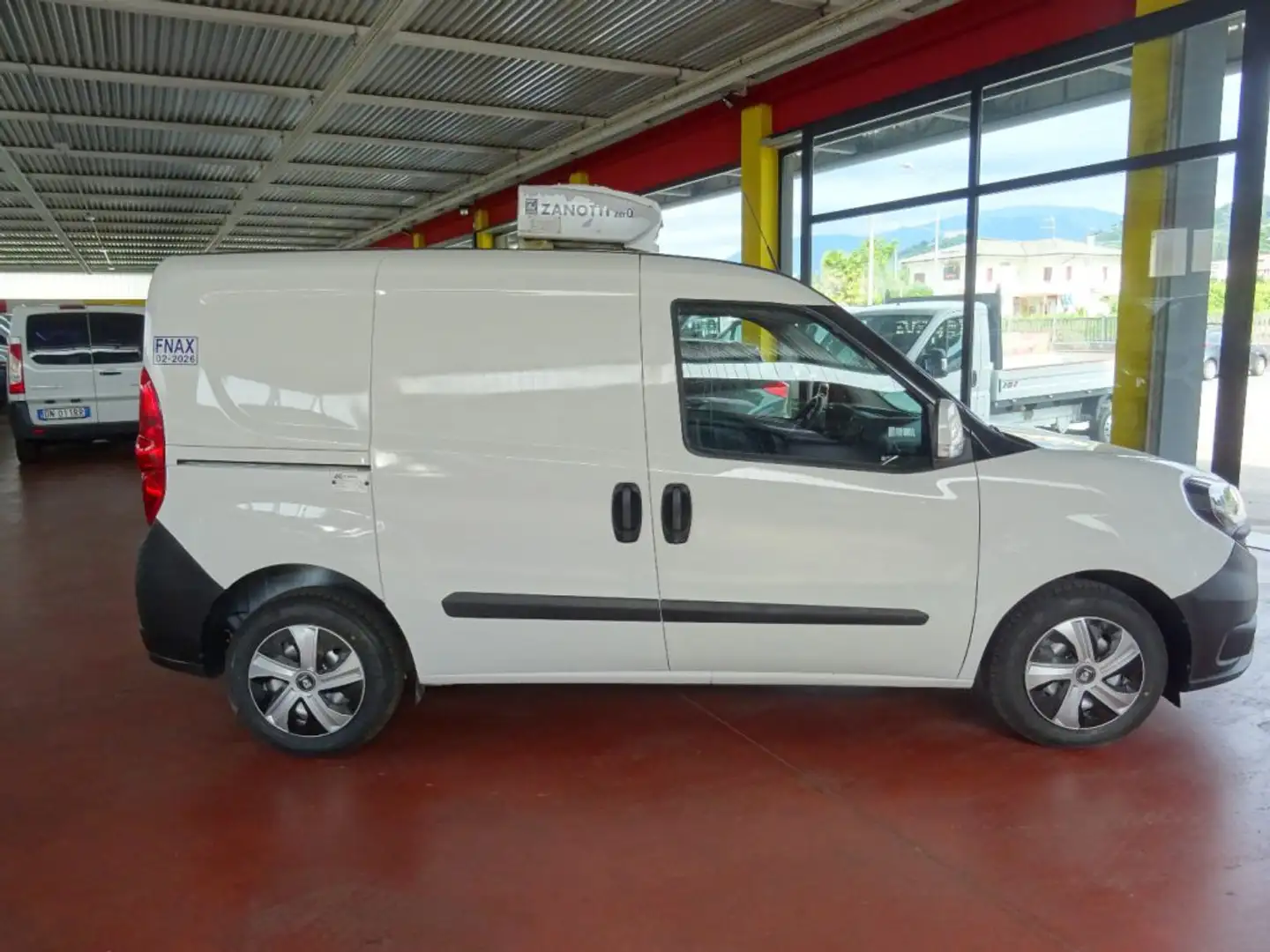 Fiat Doblo Doblò1.6MJT 105CV PCorto SX 3 Posti FRIGO-0° Bianco - 1