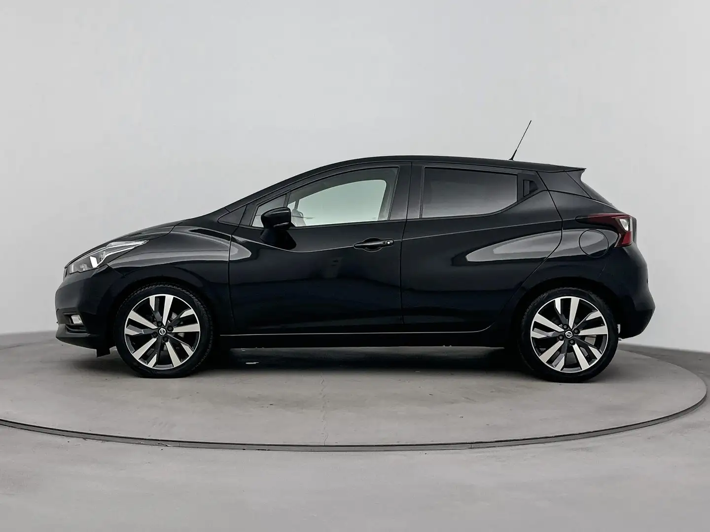 Nissan Micra 0.9 IG-T Tekna | Achteruitrijcamera | BOSE | Parke Zwart - 2