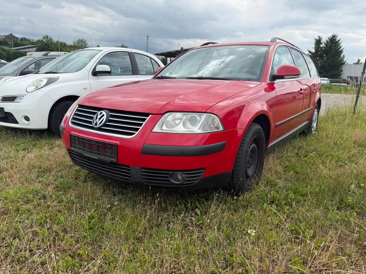 Volkswagen Passat Variant 1.9 TDI NUR GEWERBE TÜV 10.2025 Rouge - 1