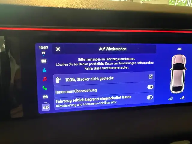 Porsche Macan view 19