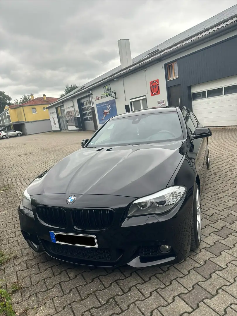 BMW 525 525d xDrive M Paket Schwarz - 2
