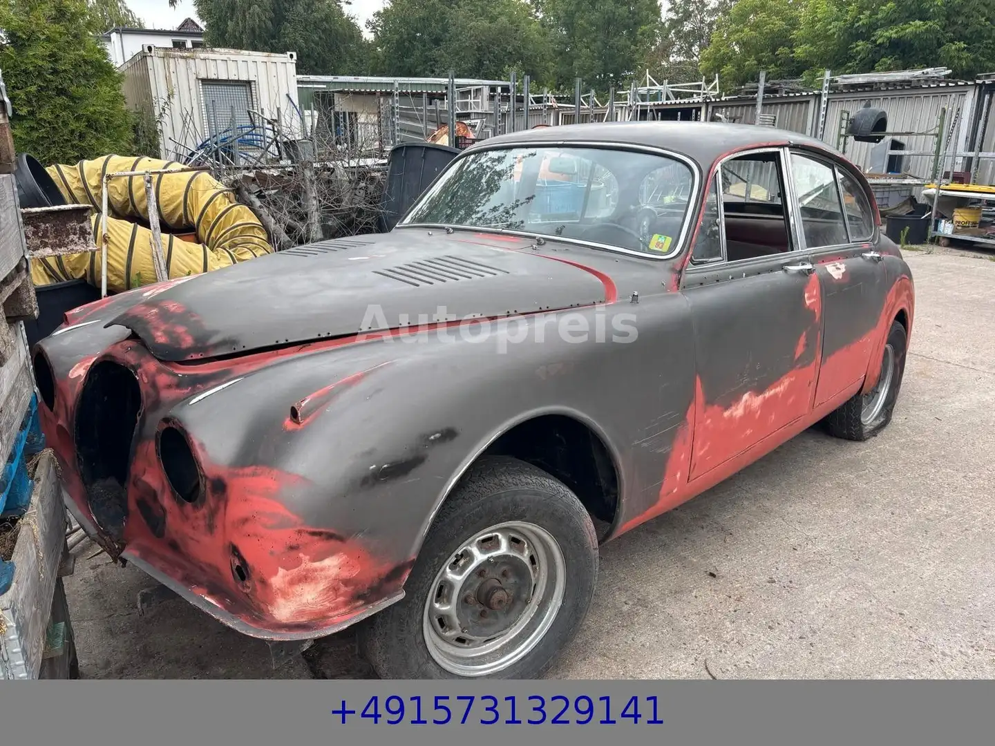 Jaguar MK II - 1