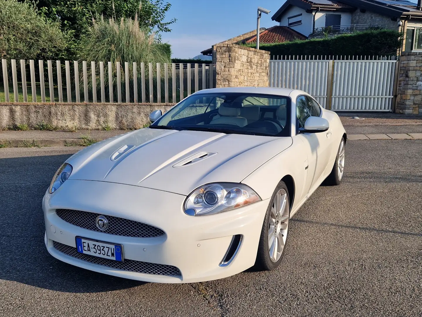 Jaguar XK Coupe 5.0 s/c R auto - 1