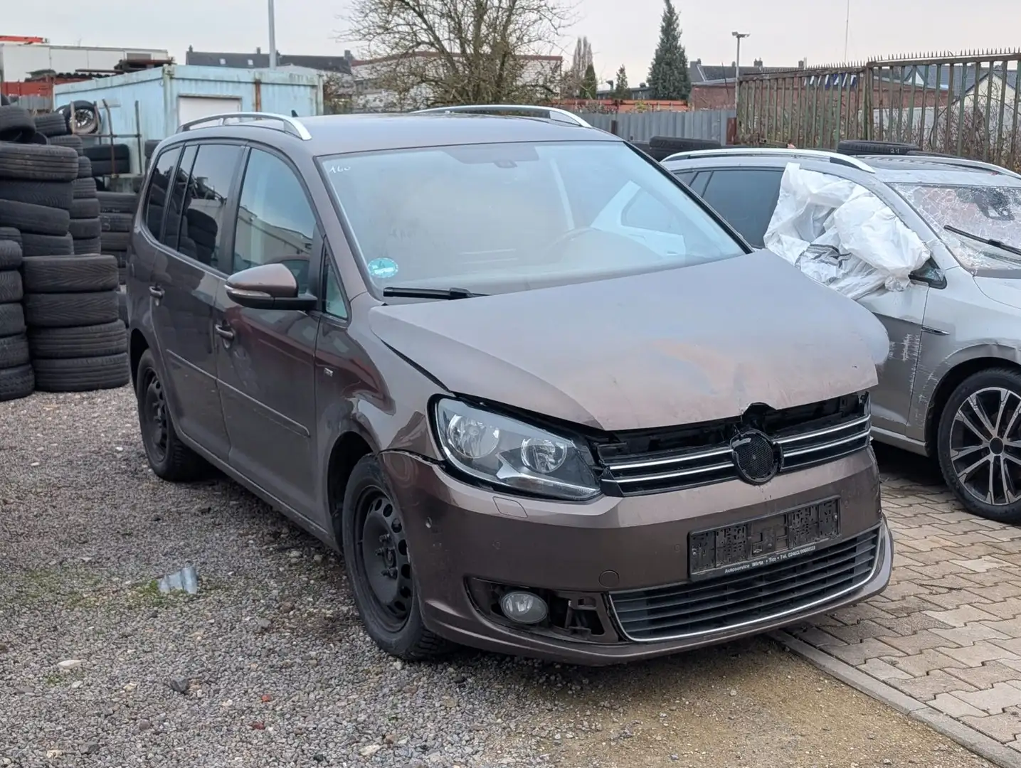 Volkswagen Touran Cup BMT*7-SITZE*UNFALLWAGEN*NAVI !! Brun - 1