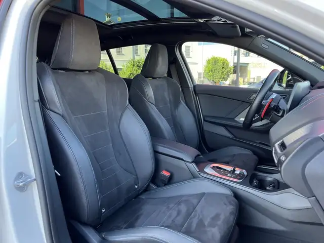 BMW 1 Series view 22