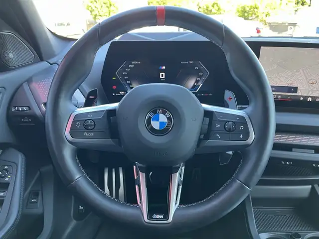 BMW 1 Series view 27