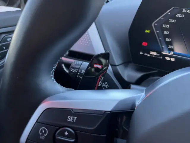 BMW 1 Series view 30