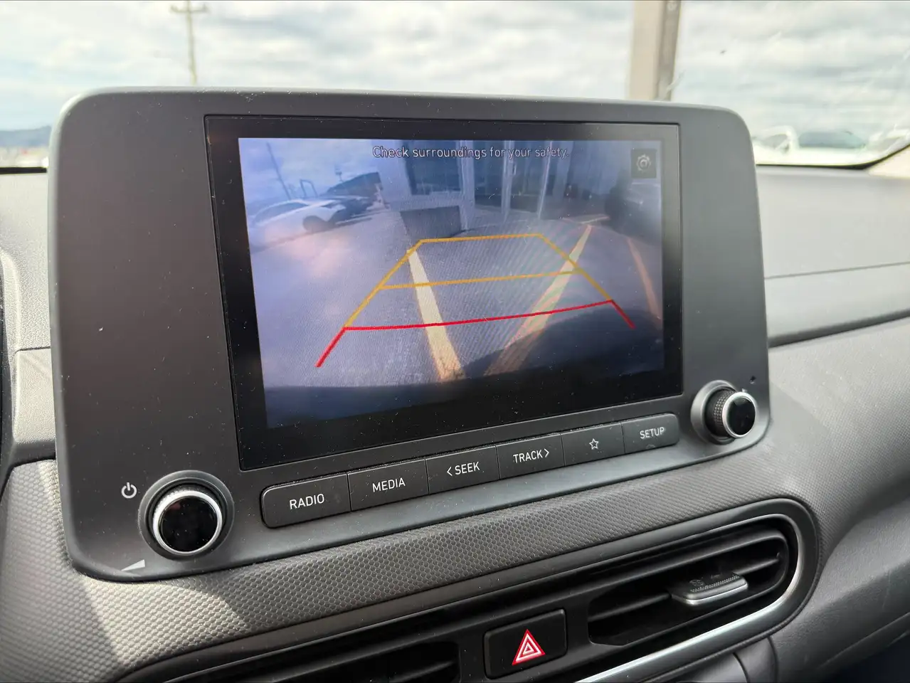 Hyundai KONA снимка Hyundai KONA