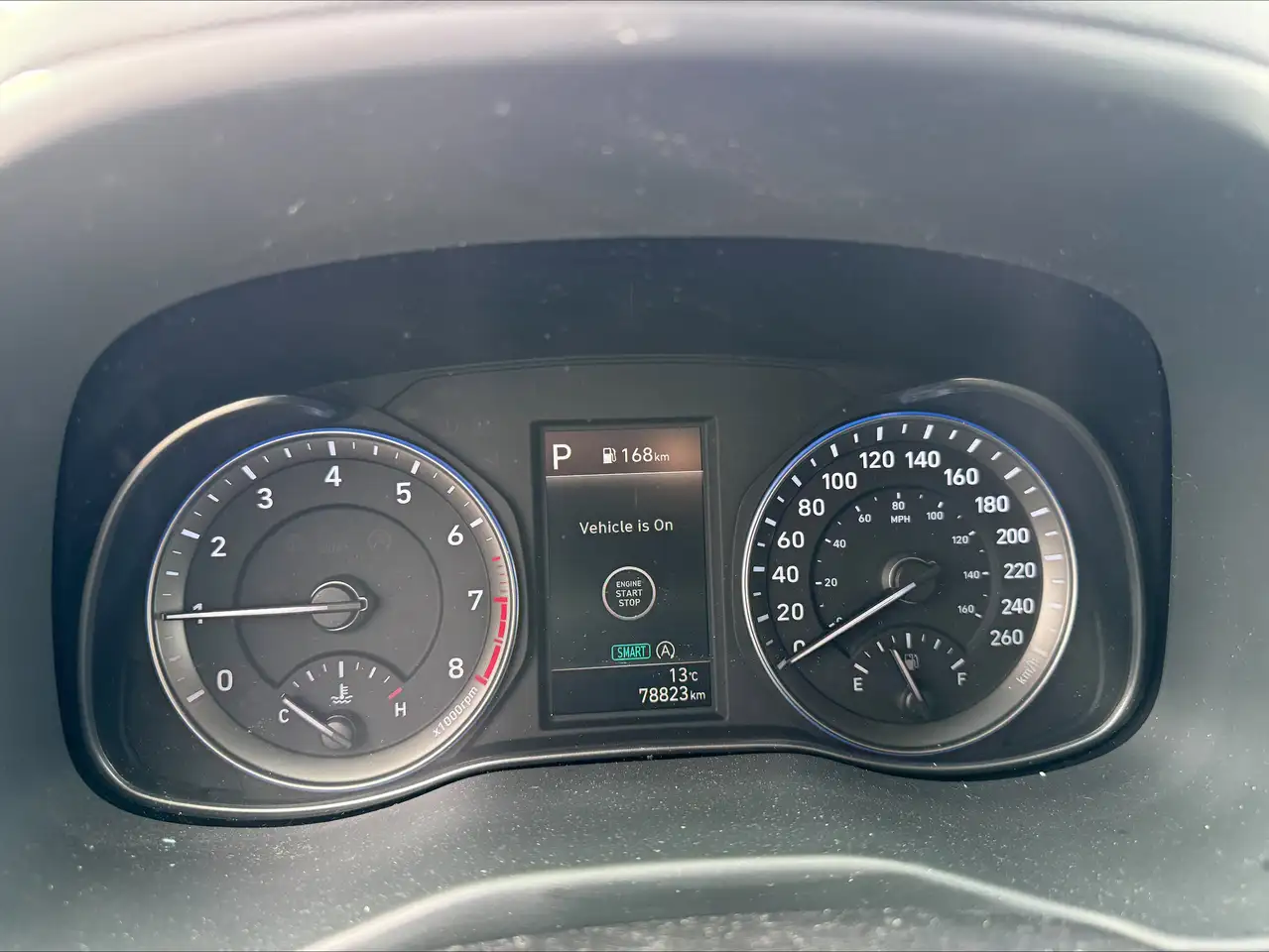 Hyundai KONA снимка Hyundai KONA