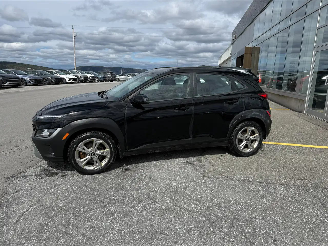 Hyundai KONA снимка Hyundai KONA