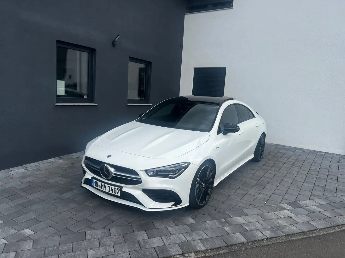 Mercedes-Benz CLA 35 AMG 4Matic/Pano/ Weiß - 1