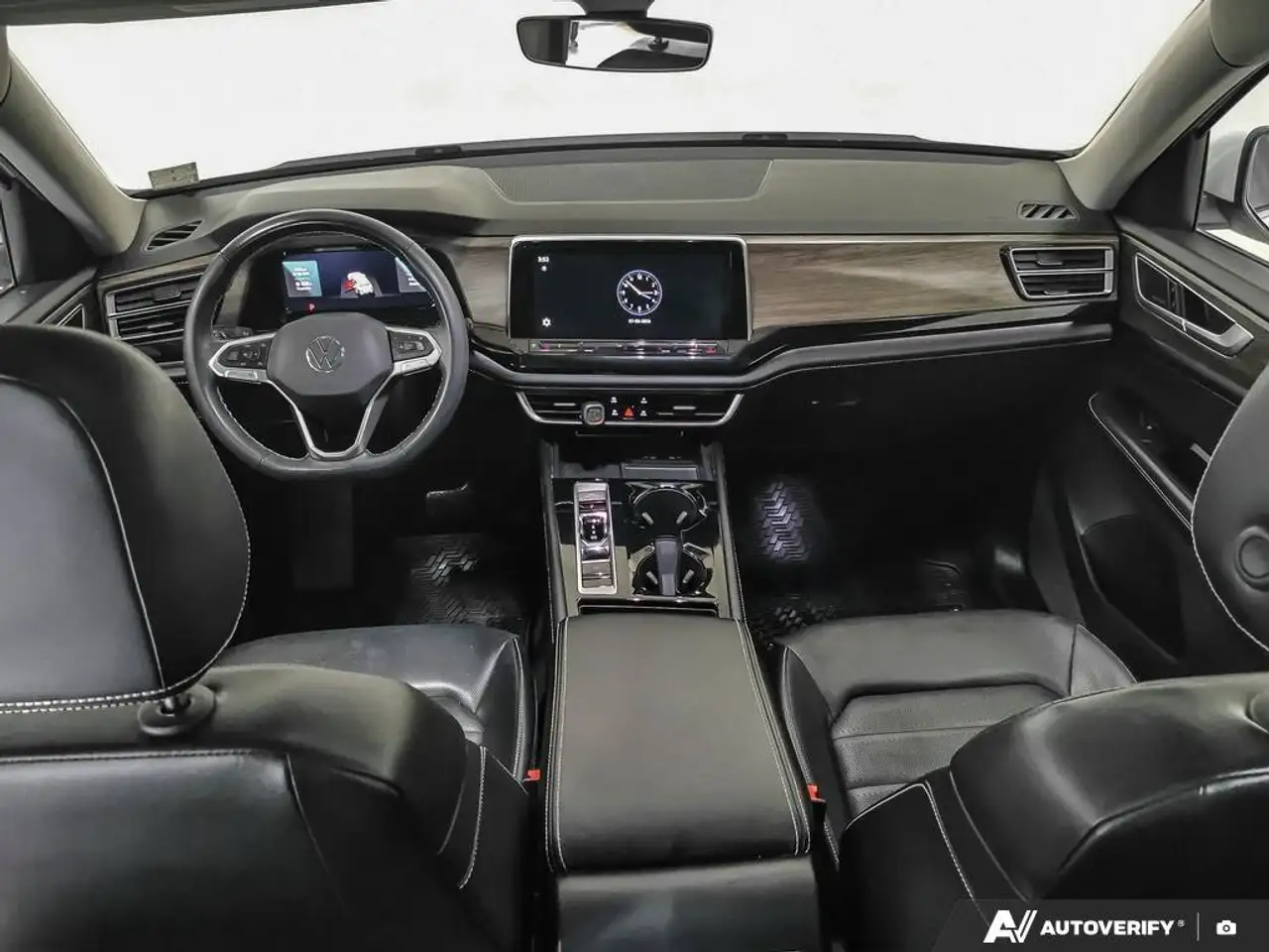 Volkswagen Atlas снимка Volkswagen Atlas