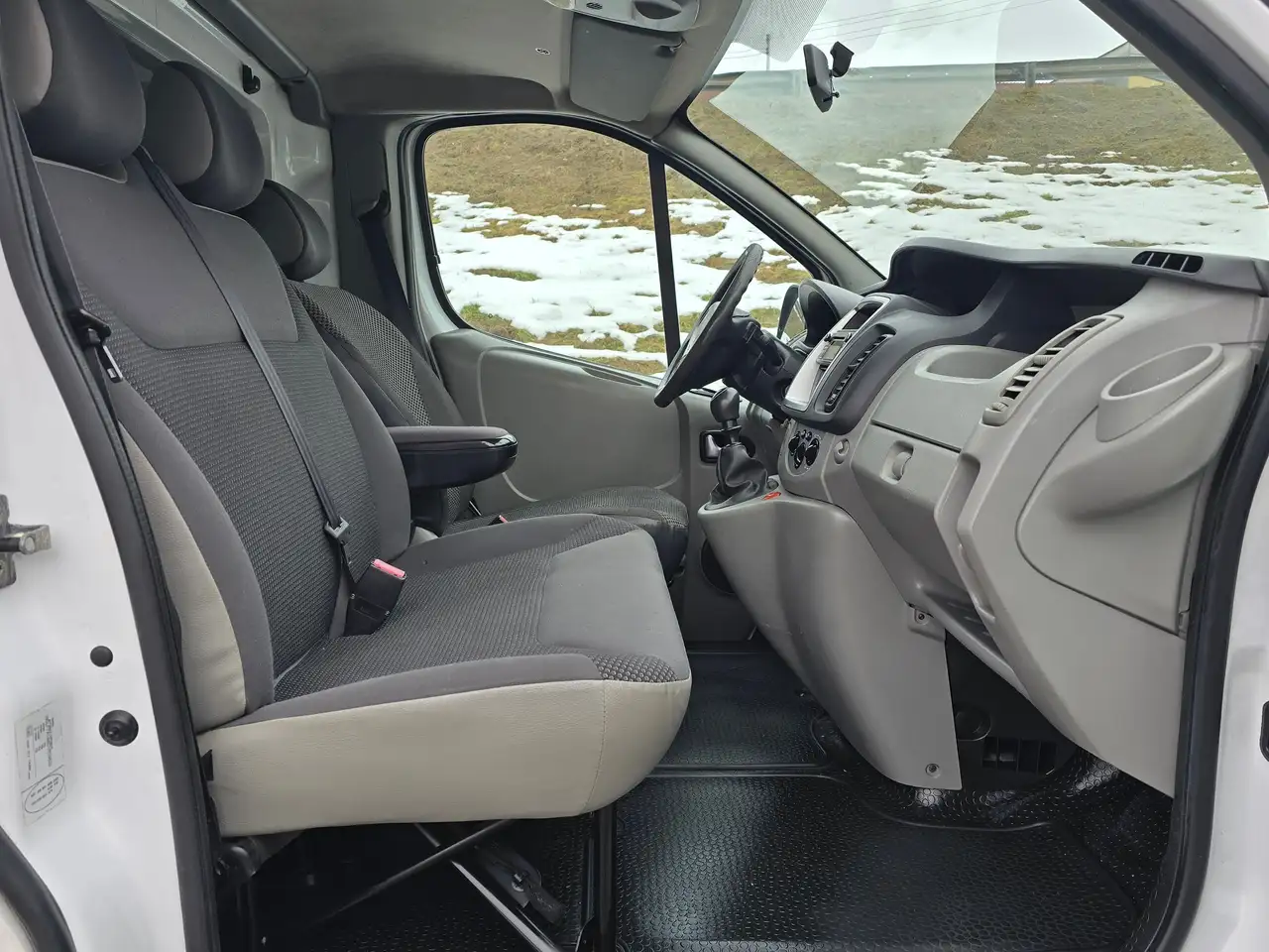 Opel Vivaro L1H1 2,7t Kredit – Bild 14