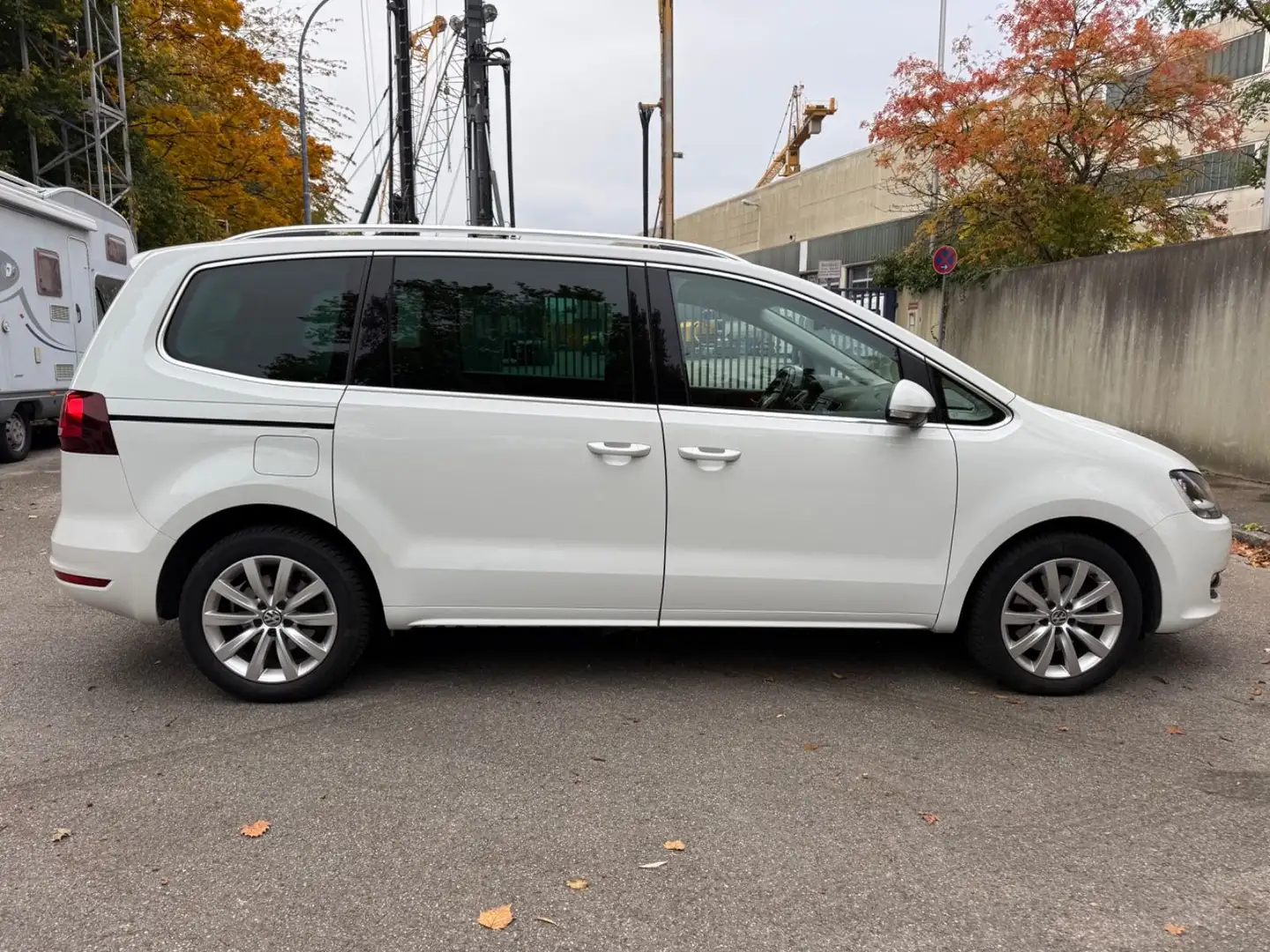 Volkswagen Sharan Highline BMT/Start-Stopp Automatik EURO 6 Weiß - 1