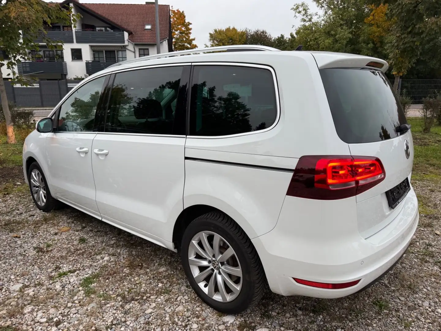 Volkswagen Sharan Highline BMT/Start-Stopp Automatik EURO 6 Weiß - 1