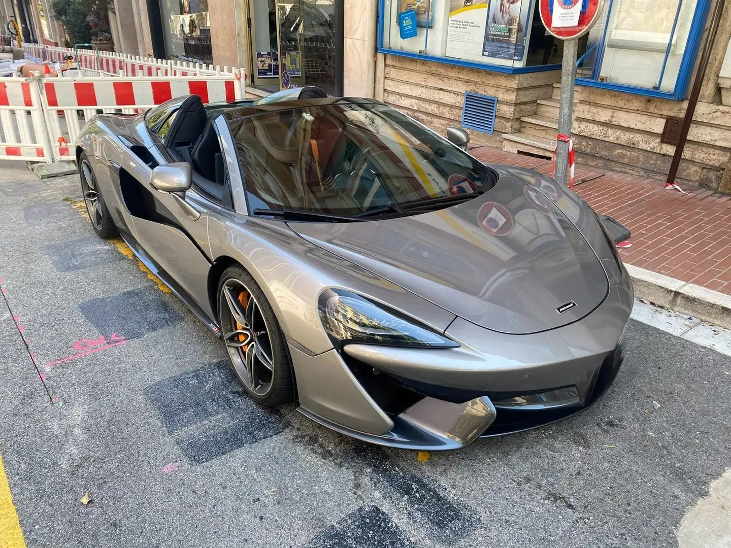 McLaren 570S McLaren 570S Spider V8 3.8 570 ch Gris - 2