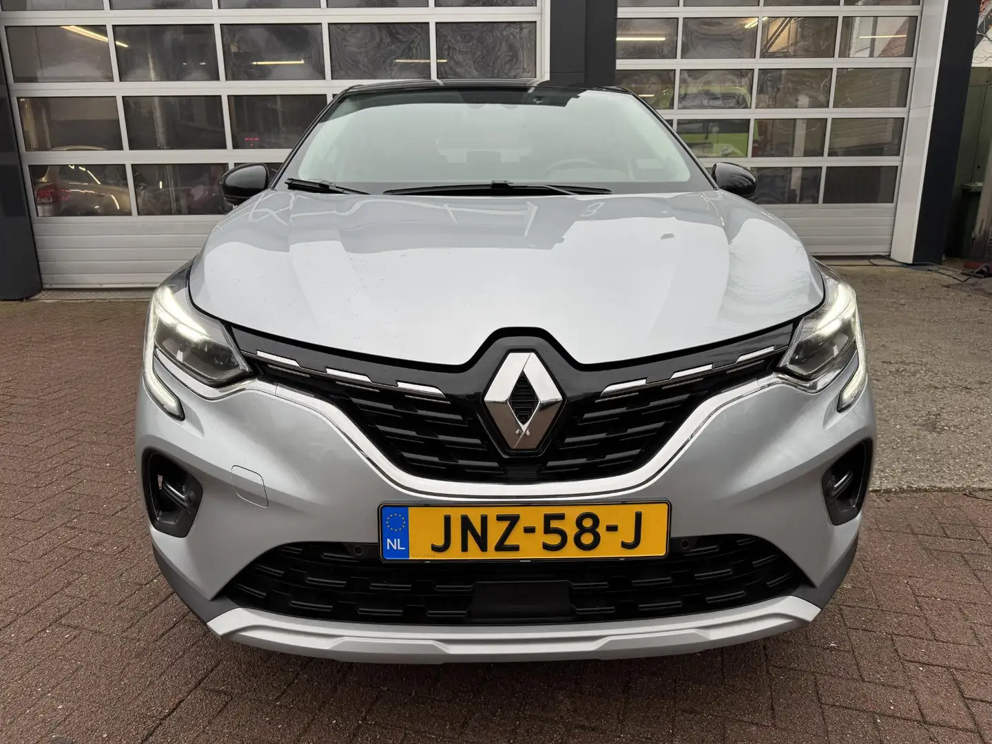 Renault Captur 1.6 E-Tech Hybrid 145 Intens+Camera!! Gris - 2