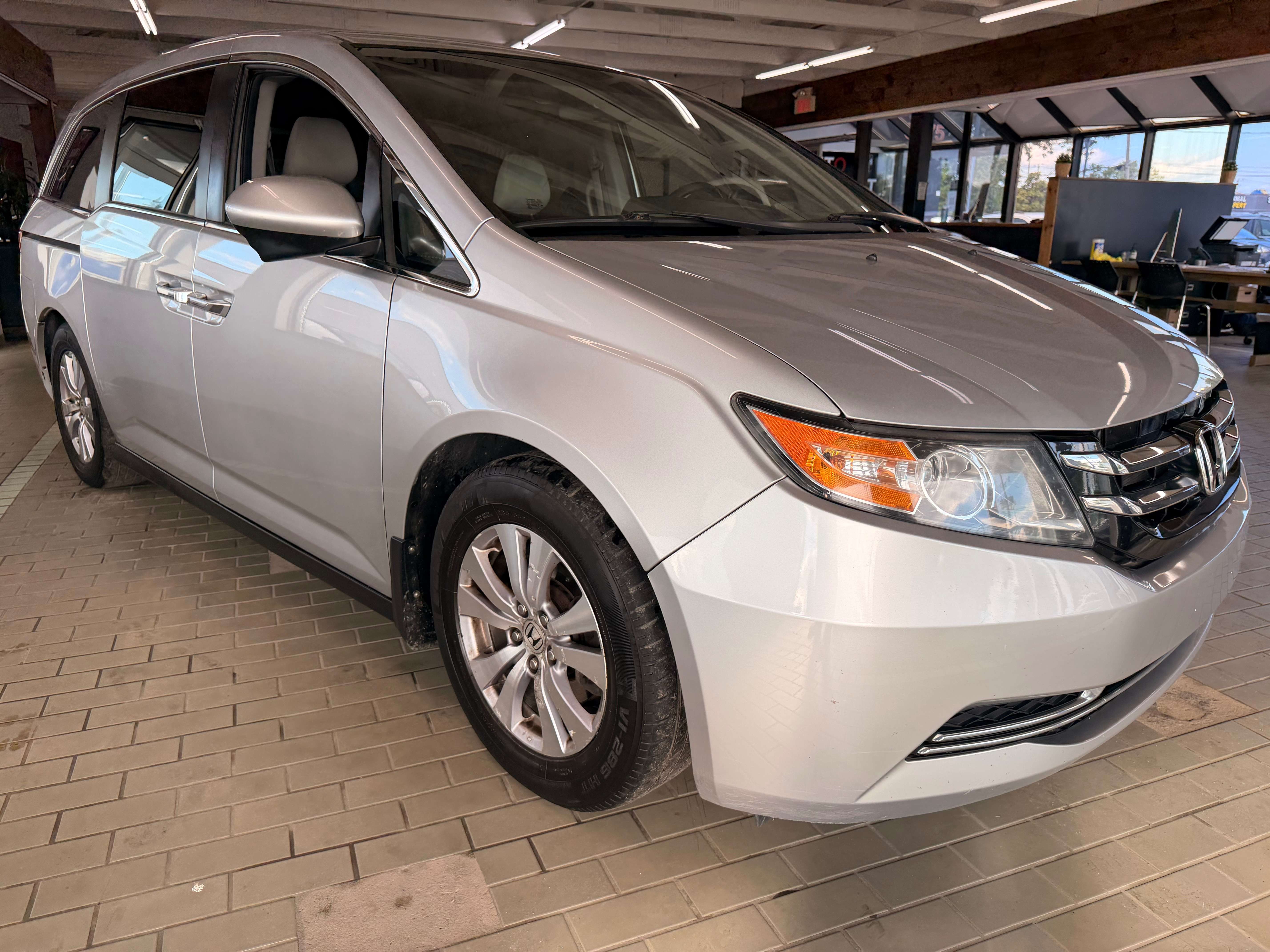 2015 Honda Odyssey EX - Image 7