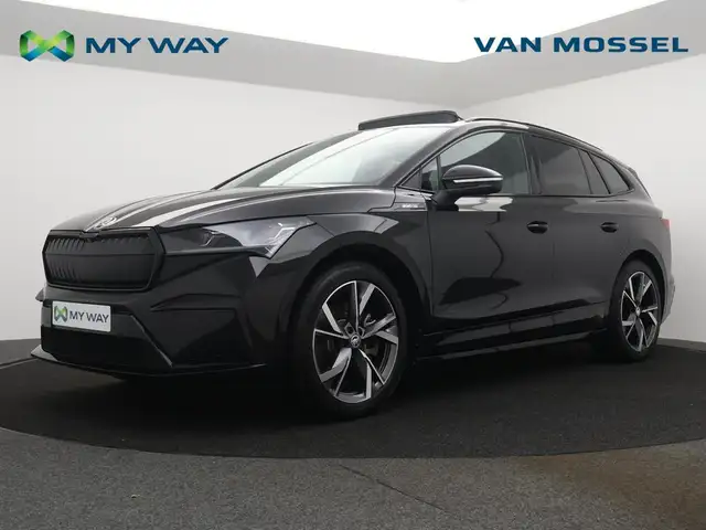 Skoda Enyaq Enyaq 85 Sportline 82kWh 285PK *PANO DAK*TREKHAAK*SPORTSEATS*NAVI*ZETELVERWARMING*CRUISE*PDC*APP CONNECT*BLTH*...