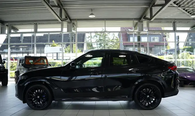 BMW X6 M view 12