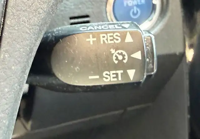 Toyota Auris view 24
