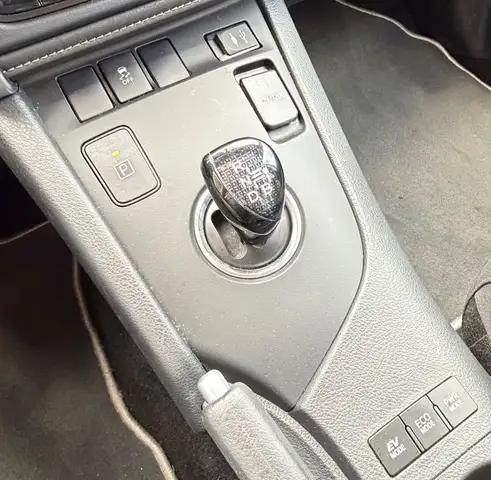 Toyota Auris view 17