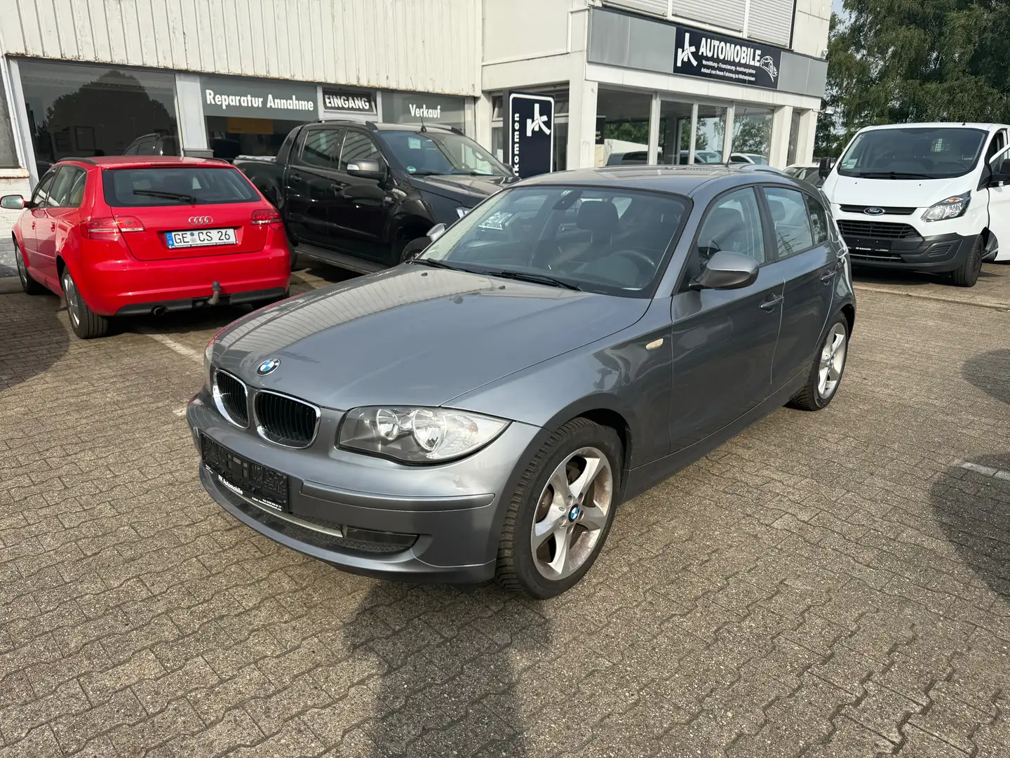 BMW 116 116i Argent - 1