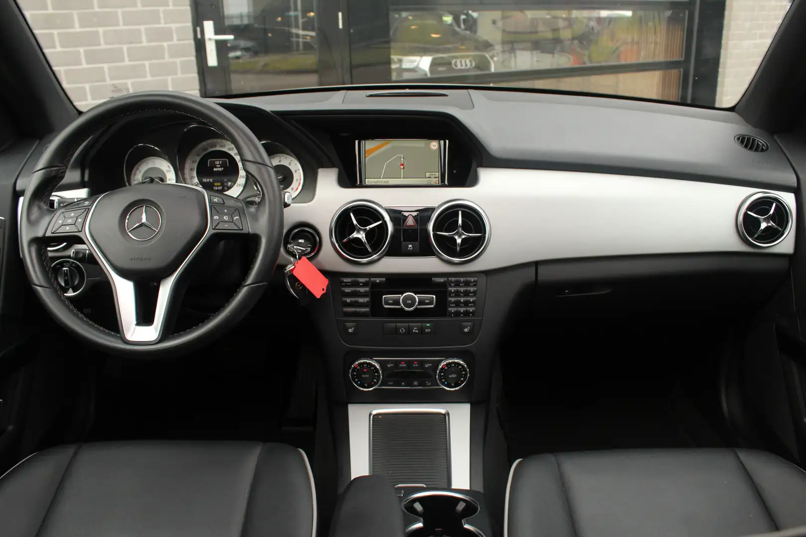 Mercedes-Benz GLK 250 4-Matic Prestige / Panoramadak / Leer / N.A.P. Gris - 2