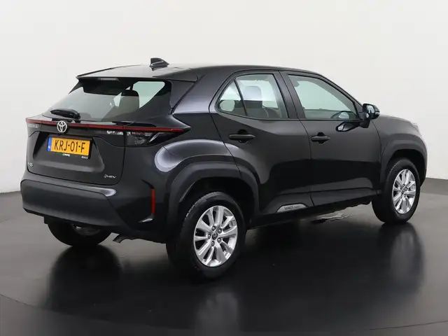 Toyota Yaris Cross view 5