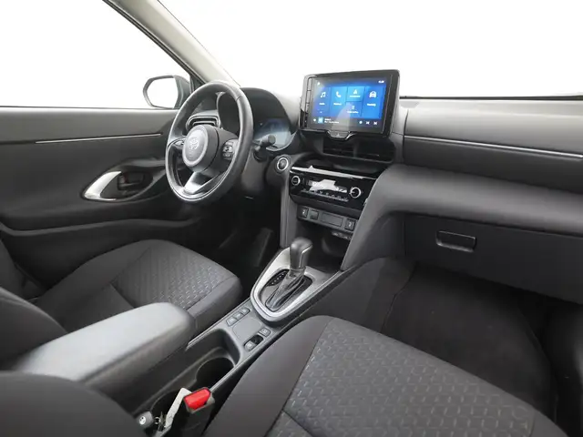 Toyota Yaris Cross view 2