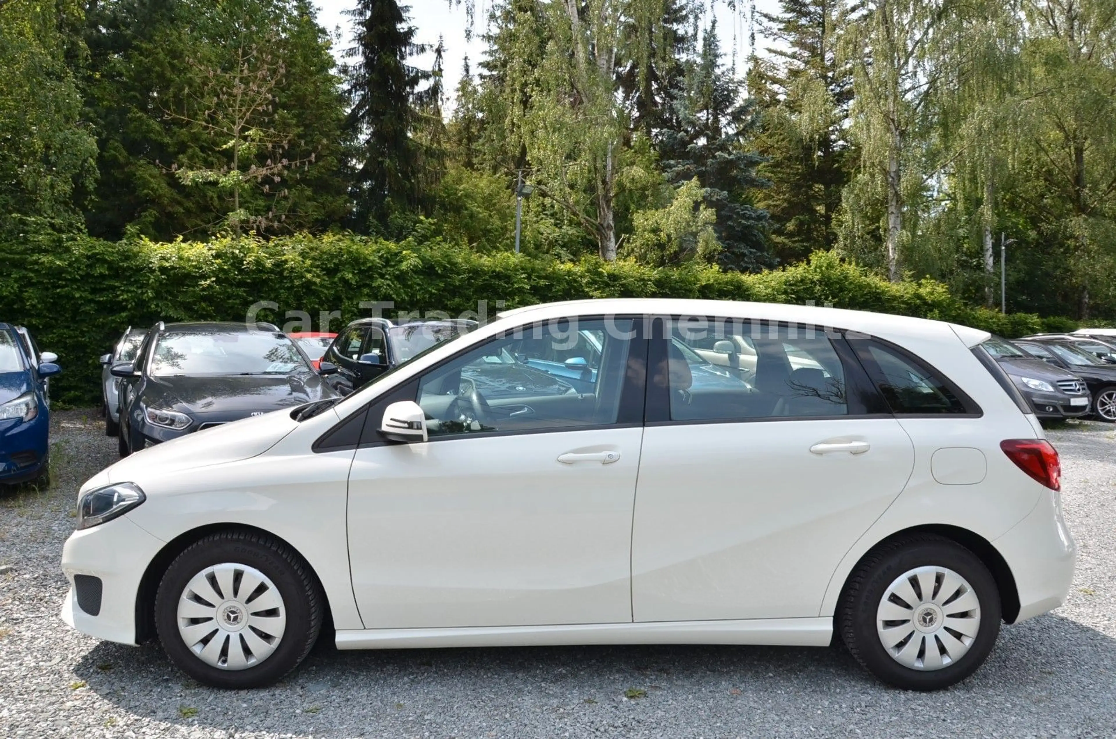 Mercedes-Benz B 180 Blue Efficiency Klima Sitzheizung Tüv 3/28 — photo 8